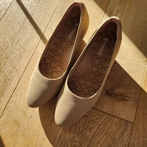 NWOT VIVAIA Tan Women's Wedge Shoes